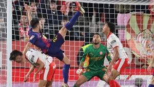 Czarny wieczór Barcelony. Gol "Lewego" skasowany. Euforia w Madrycie