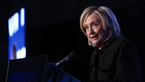 Hillary Clinton wprost o działaniach Białego Domu. "Celowo to przeciągają"