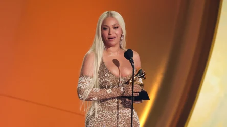 Beyonce podczas gali rozdania nagród Grammy w 2025 r.