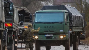 Poszczególne pojazdy nie wjadą na tereny wojskowe (zdj. ilustracyjne)