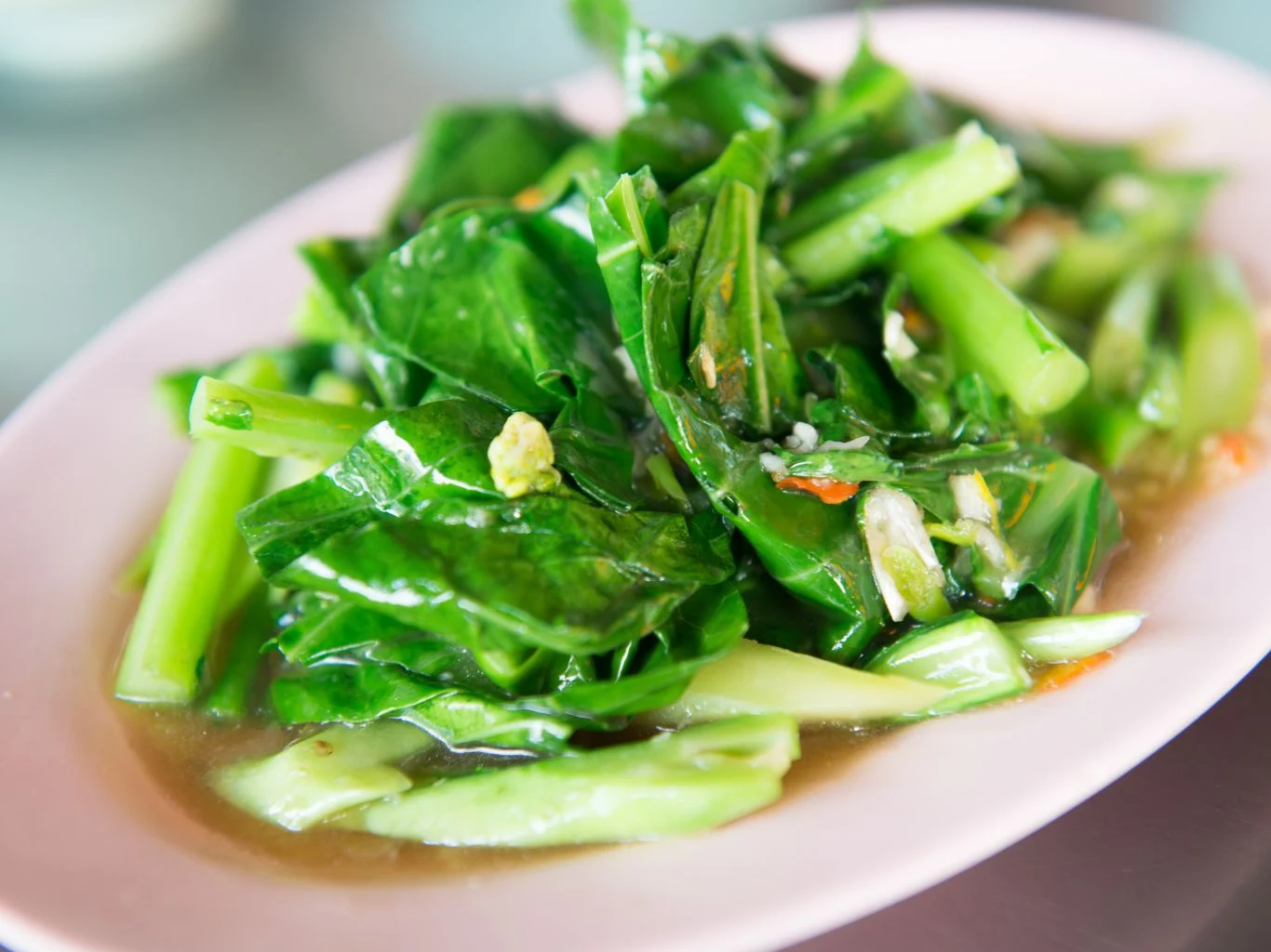 W tych liściach u znajduje się skarbiec składników odżywczyc. W tych liściach u znajduje się skarbiec składników odżywczyc.