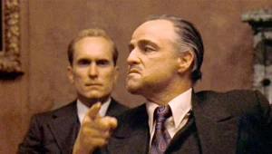 Robert Duvall i Marlon Brando w filmie "Ojciec Chrzestny"