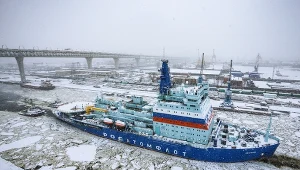 Lodołamacz "Jakucja" w Petersburgu