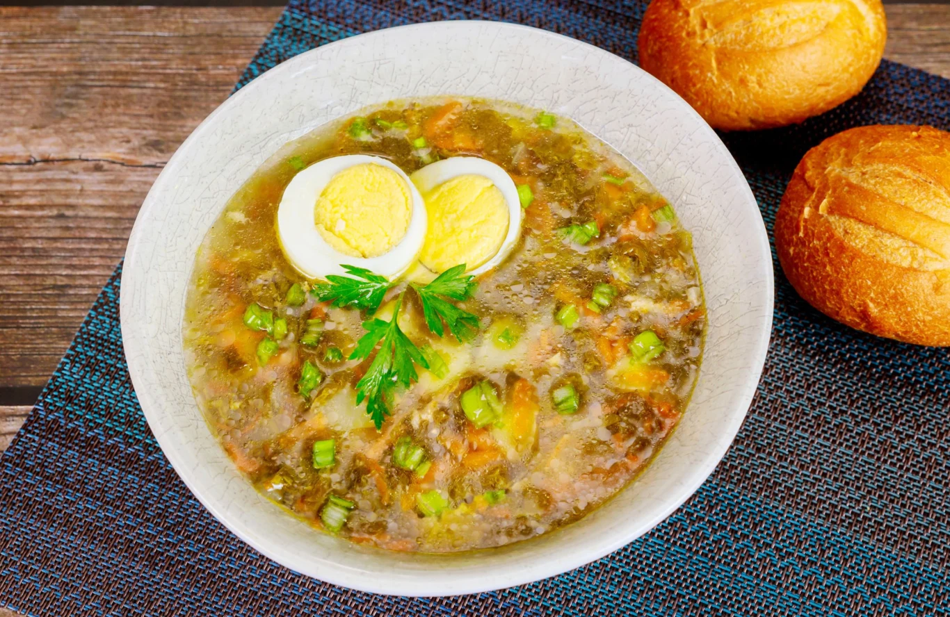 Pyszny postny żur możesz zrobić bez dodatku mięsa Pyszny postny żur możesz zrobić bez dodatku mięsa