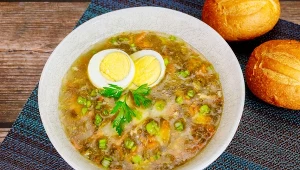 Sycąca zupa na Środę Popielcową. Sprawdzi się w czasie postu 