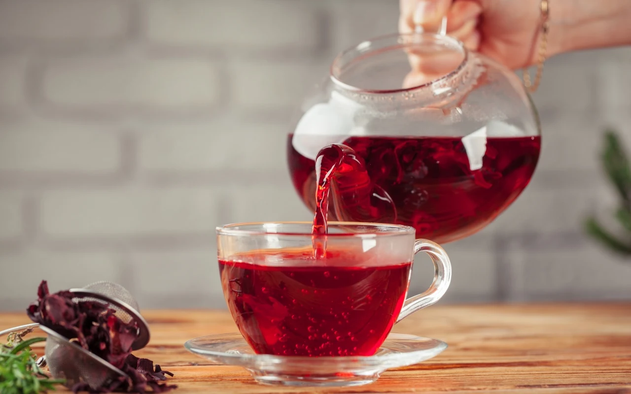 Herbatka z hibiskusa