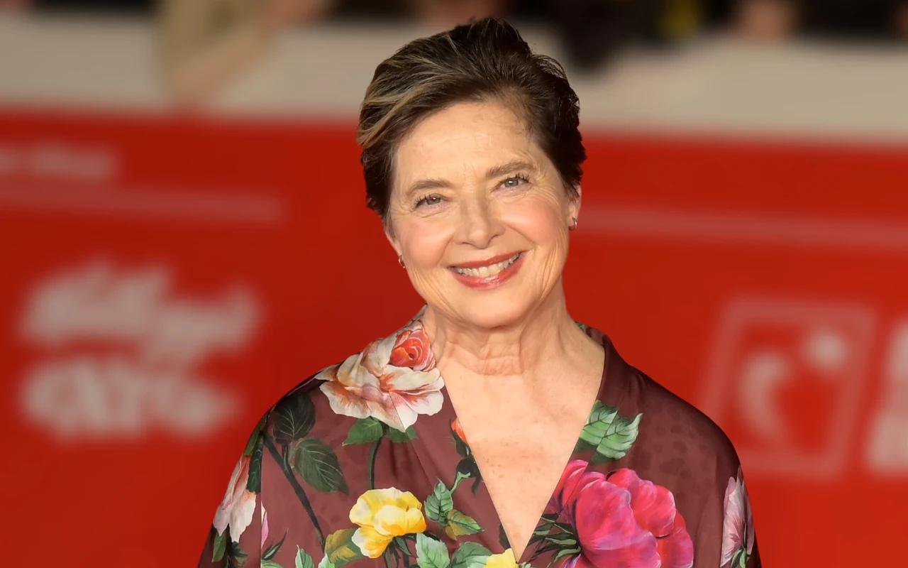 Isabella Rossellini ma 73 lata. Jest ikoną kina, mody i stylu, a historia jej miłości do dzisiaj porusza
