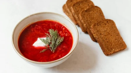 Barszcz czerwony zabielany wcale nie musi być niezdrowy