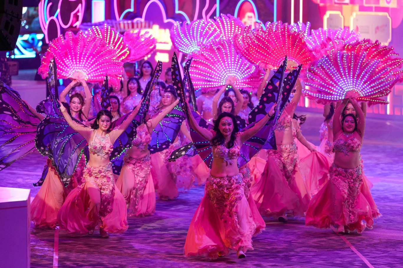 Z respektem, ale kolorowo Z respektem, ale kolorowo