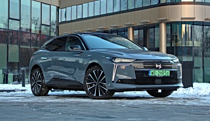 DS No4 E-Tense, czyli zmodernizowany francuski kompakt w wersji elektrycznej