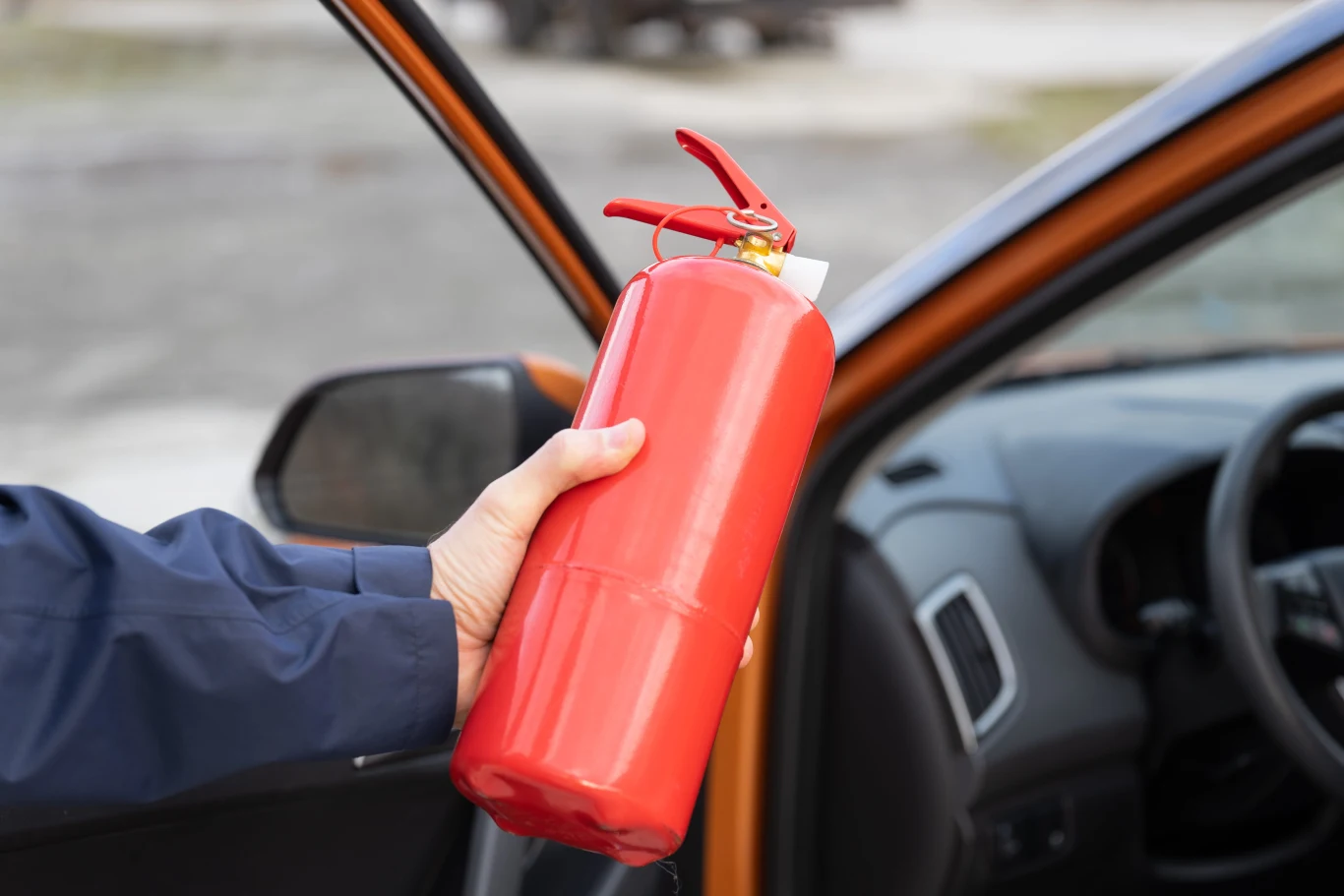 Gaśnica samochodowa - legalizacja, gwarancja i mandaty. Gaśnica samochodowa - legalizacja, gwarancja i mandaty.