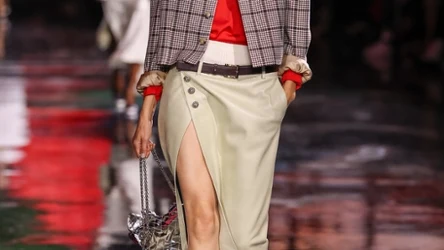 Wiosna 2026 należy do spódnic