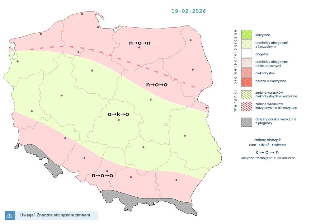 Na lepsze warunki w ciągu dnia mogą liczyć mieszkańcy pasa rozciągającego się od zachodu przez centrum po wschód Polski Mapa Polski podzielona na strefy według obciążenia zimnem z zaznaczonymi różnymi poziomami komfortu termicznego w zależności od regionu, opisana legenda z wyjaśnieniami kolorów i symboli oraz ostrzeżenie o znacznym obciążeniu zimnem.