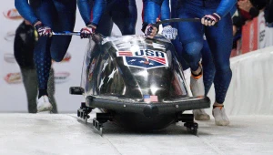 Bobsleje Team USA w tunelu aerodynamicznym Hondy.
