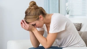 Alarm w głowie, który nie milknie? 3 techniki mindfulness na stres