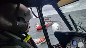 Poderwano śmigłowiec marynarki wojennej. Ewakuacja na Bałtyku