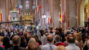 Kara za obrazę uczuć religijnych do zmiany? Polacy odpowiedzieli w sondażu (zdj. ilustracyjne)