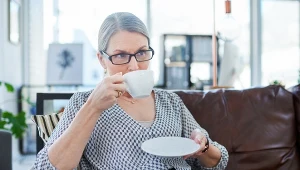 Kawa może wspomóc walkę z upartym brzusznym tłuszczem? Badania mówią jasno