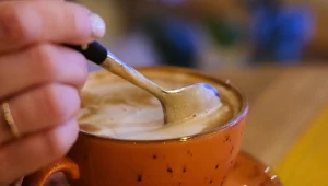 Dodaj do kawy zamiast cynamonu. Serce lepiej pracuje, cukier nie skacze