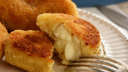Ziemniaczane kotlety nadziewane mozzarellą 
