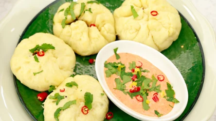 Baozi z grzybowo-wieprzowym farszem z przepisu Karoliny Stolarskiej-Bigos