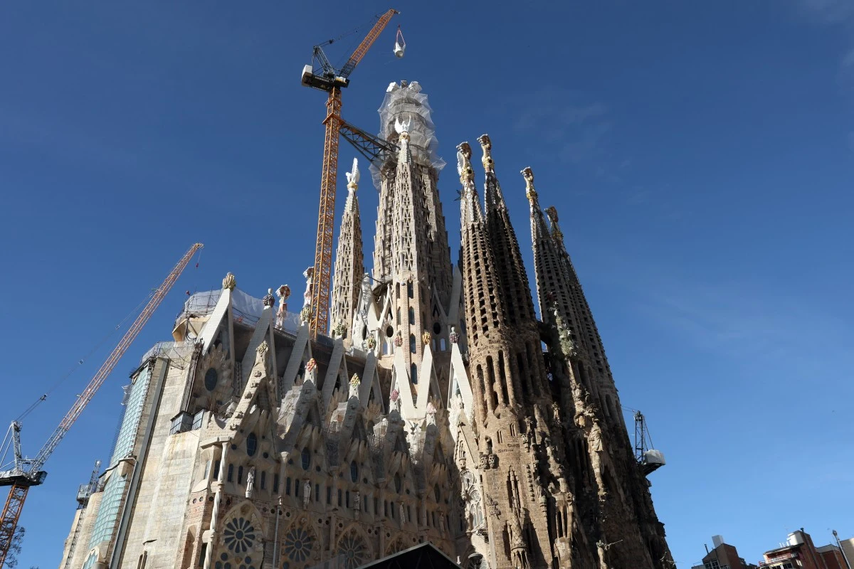Hiszpania. Zakończono budowę najwyższej wieży Sagrada Familia