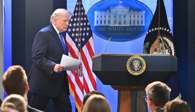 Kanada i Unia Europejska "analizują" orzeczenie Sądu Najwyższego USA o nielegalności dotychczasowych ceł nałożonych przez administrację amerykańską, a tymczasem Donald Trump ogłosił już nowe globalne cła