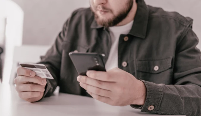 Robisz przelew na telefon? Sprawdź dokładnie dane odbiorcy 