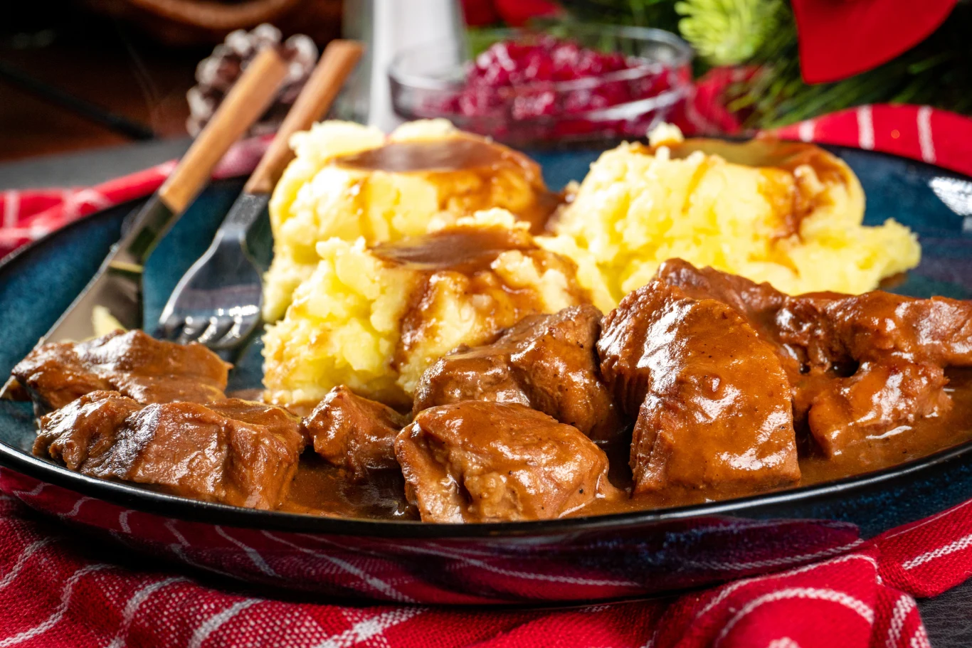 Gulasz z tej części wołowiny jest przepyszny Gulasz z tej części wołowiny jest przepyszny