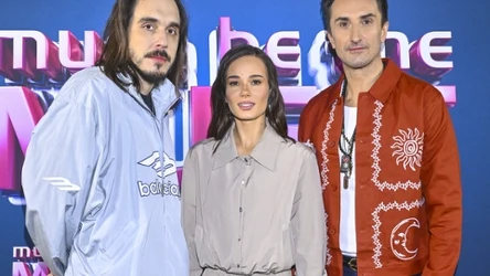 Jurorzy "Must be The Music"