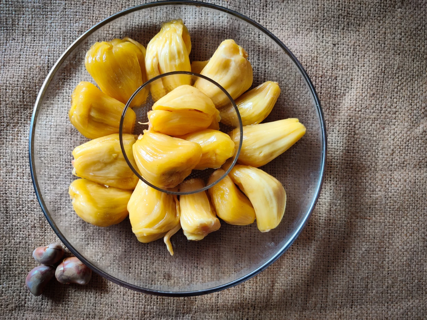 Gdy trafisz na ten owoc, warto spróbować Gdy trafisz na ten owoc, warto spróbować