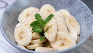 Czerwony banan smakuje podobnie do mango i maliny