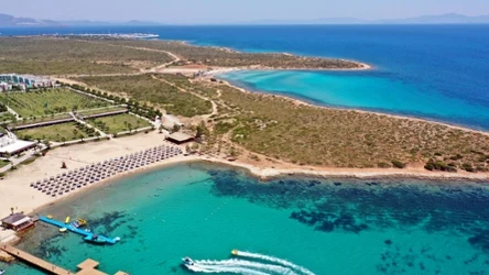 Didim to miejscowość w Turcji, która ma wiele do zaoferowania turystom. Są tam piękne plaże, ruiny i kurorty, w których można wypocząć po królewsku