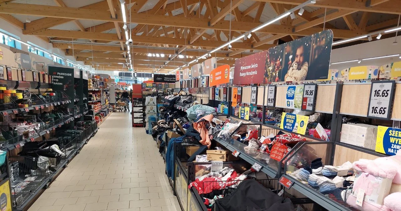 Kawa, tort i promocje — tak Lidl wchodzi do Wołowa