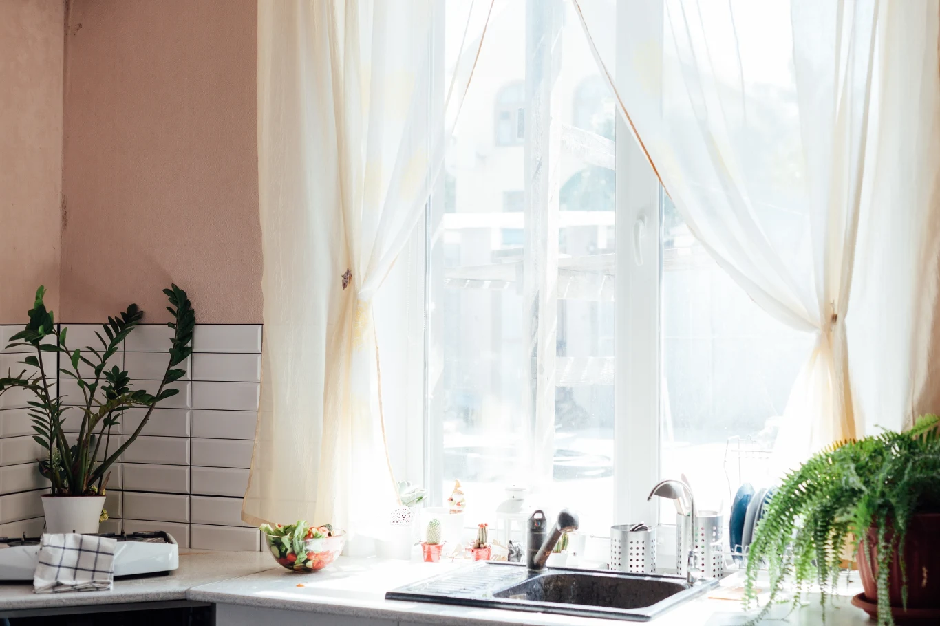 Firanki do kuchni. Na jaki fason warto postawić? Firanki do kuchni. Na jaki fason warto postawić?