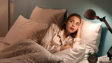 Poznaj najpopularniejsze przesądy związane ze snem. Czego unikać, żeby dobrze wypocząć i nie sprowadzić na siebie pecha?