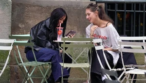 Australijskie nastolatki już po wprowadzeniu zakazu korzystania z social mediów