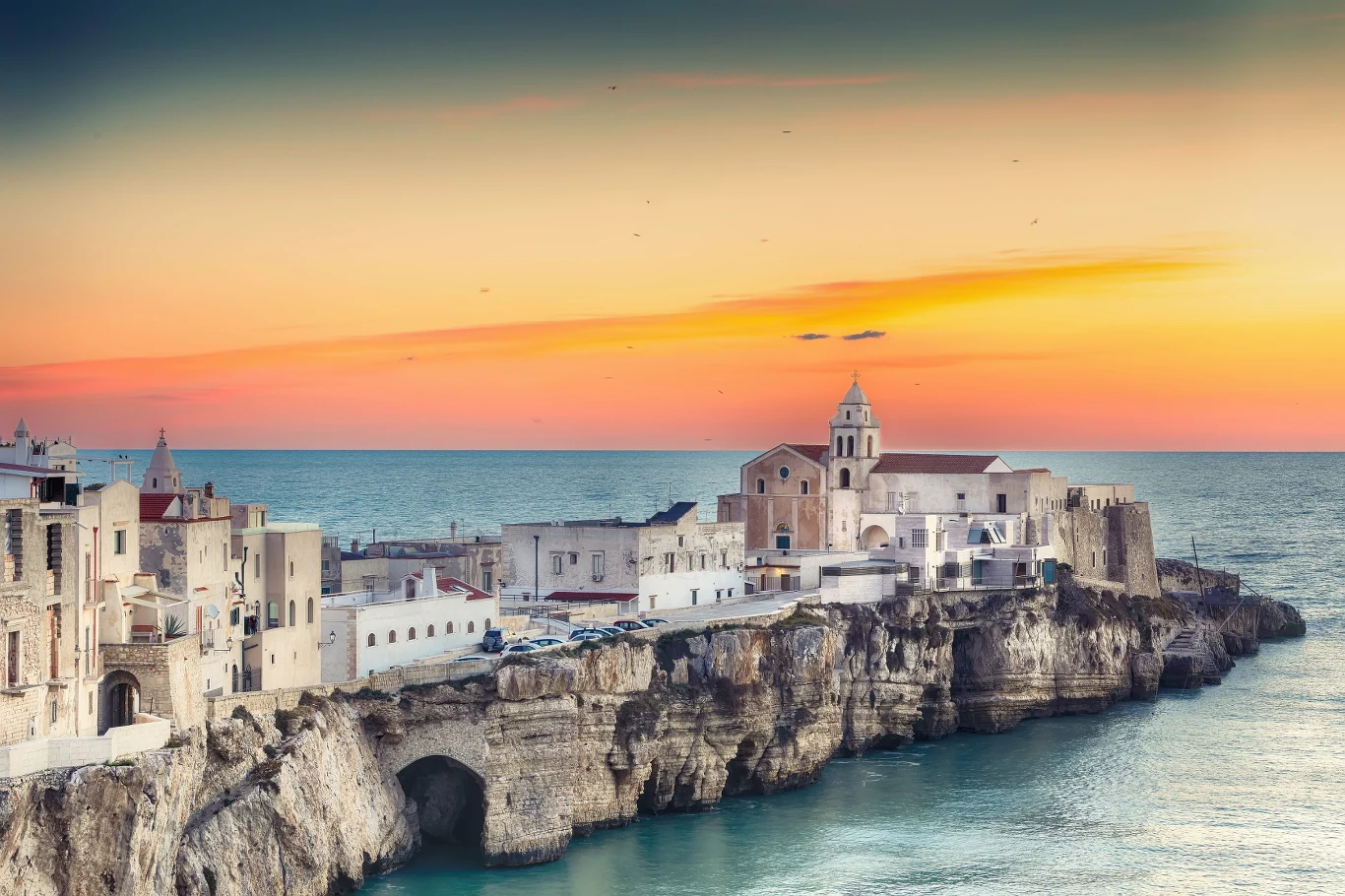 To miejsce przypomina Santorinii, ale jest tańsze i mniej zatłoczone To miejsce przypomina Santorinii, ale jest tańsze i mniej zatłoczone