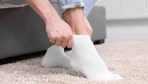 Jakie skarpetki są najzdrowsze? Wybieraj tylko te materiały