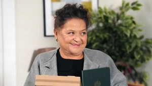 Lucyna Zwierzchowska (Grażyna Zielińska) to nowa bohaterka "Barw szczęścia"