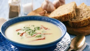 Keselica, spotykana także pod nazwami kisielica czy kysyłycia, to jedna z najbardziej rozpoznawalnych potraw kuchni łemkowskiej.