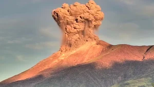 Wulkan Kanlaon na Filipnach leży w tzw. Pierścieniu Ognia
