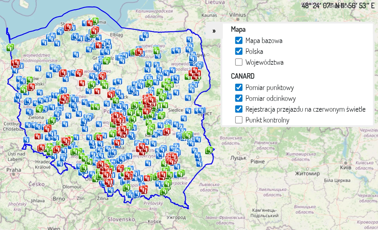 Mapa Polski z zaznaczonymi punktami pomiarowymi prędkości, odcinkowymi pomiarami prędkości oraz miejscami rejestrującymi przejazd na czerwonym świetle, widoczne piktogramy i legenda po prawej stronie.
