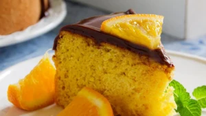 Wilgotne, leciutkie ciasto na Wielkanoc. Zrób zamiast babki