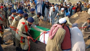 Co najmniej 274 osoby zginęły w wyniku nocnego ataku Pakistanu na Afganistan