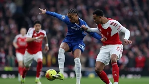 Trzy bliźniacze gole i czerwona kartka. Wielki spektakl w derbach Londynu