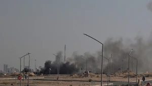 Dym unoszący się w okolicy ambasady USA w Kuwejcie