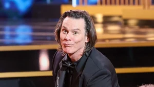 To nie Jim Carrey odebrał nagrodę? Fani grzmią w sieci