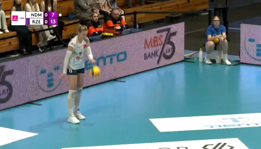 Bloki w meczu Eco Harpoon LOS Nowy Dwór - Developres Rzeszów. WIDEO