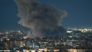 Słup dymu nad Bejrutem. Izrael przypuścił nocny atak, wzywa do ewakuacji